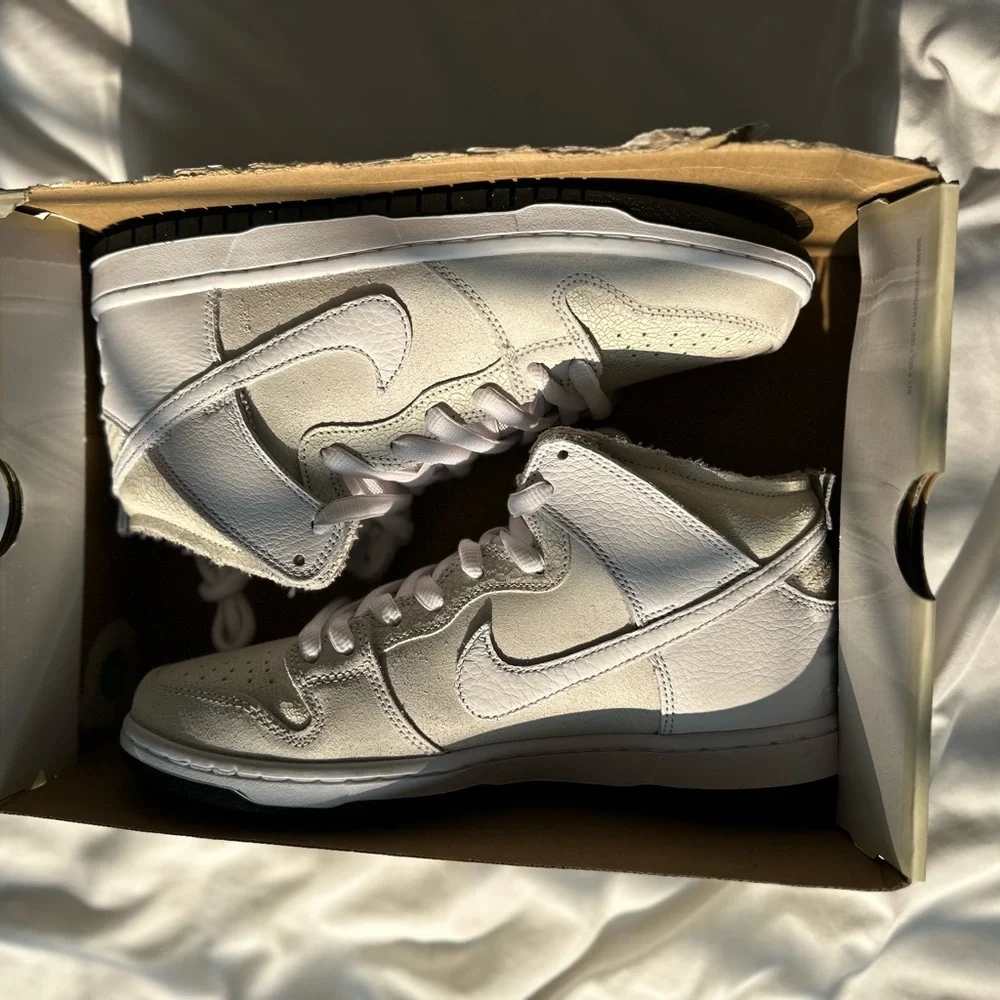 New Nike SB Dunk High × Antihero - Picture 9 of 15